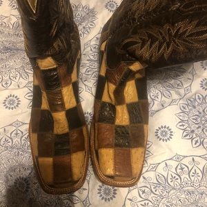 Size 11ee horse power patch cowboy boots